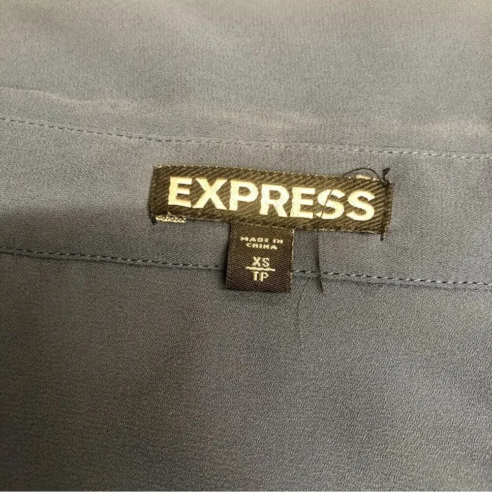 Express Blue Two Front Zip Pockets V Neck Breezy Popover Blouse Roll Tab Sleeve